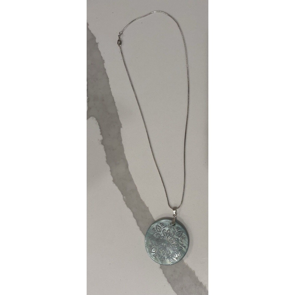 Pendant Mother of Pearl Abalone Medallion Silver Tone Inlay w/ Necklace 925‎